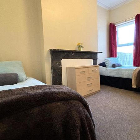 Shirley House 1, Guest House, Self Catering, Self Check In With Smart Locks, Use Of Fully Equipped Kitchen, Walking Distance To Southampton Central, Excellent Transport Links, Ideal For Longer Stays Esterno foto