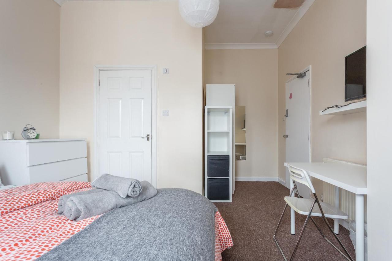 Shirley House 1, Guest House, Self Catering, Self Check In With Smart Locks, Use Of Fully Equipped Kitchen, Walking Distance To Southampton Central, Excellent Transport Links, Ideal For Longer Stays Esterno foto