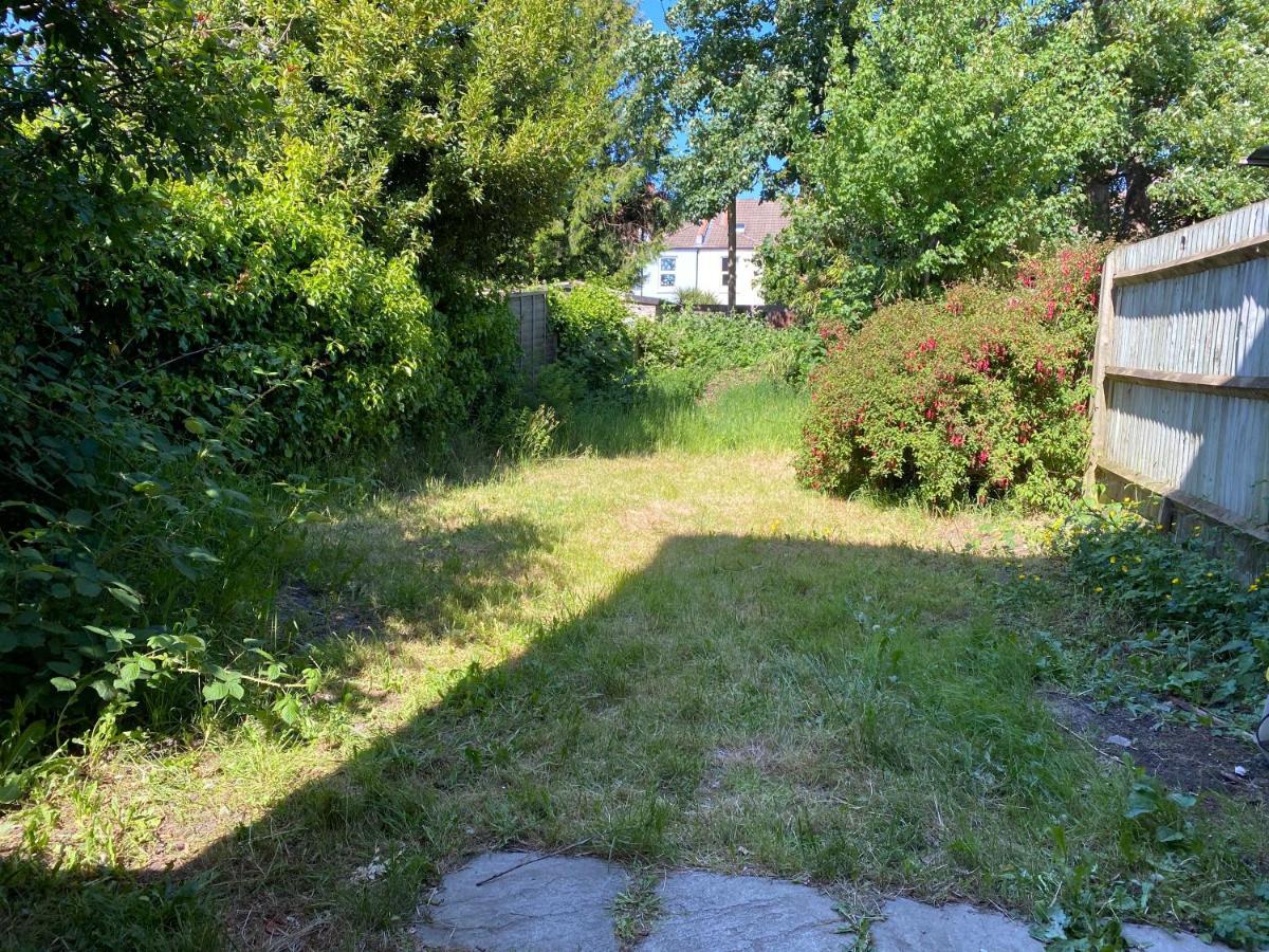Shirley House 1, Guest House, Self Catering, Self Check In With Smart Locks, Use Of Fully Equipped Kitchen, Walking Distance To Southampton Central, Excellent Transport Links, Ideal For Longer Stays Esterno foto