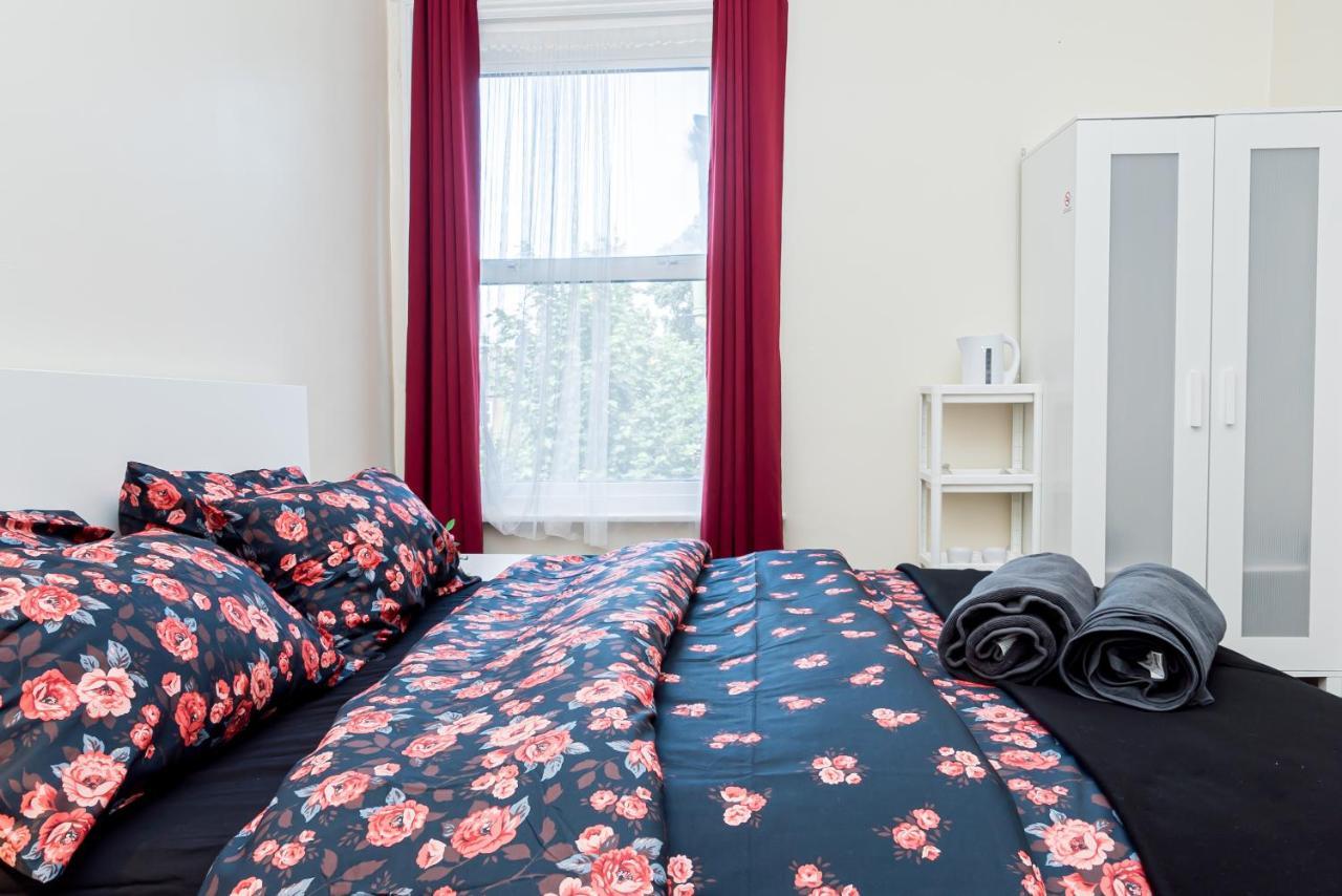 Shirley House 1, Guest House, Self Catering, Self Check In With Smart Locks, Use Of Fully Equipped Kitchen, Walking Distance To Southampton Central, Excellent Transport Links, Ideal For Longer Stays Esterno foto