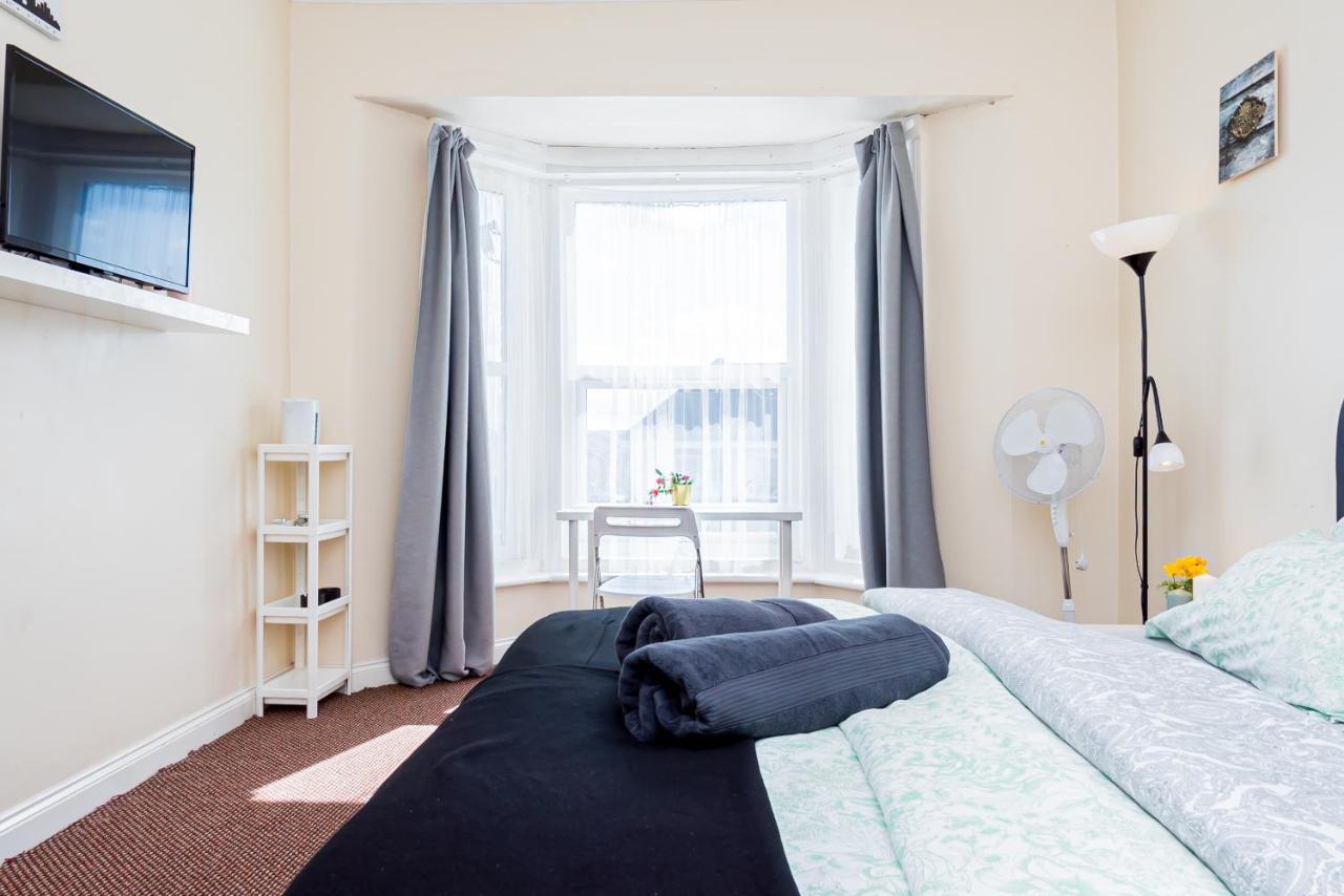 Shirley House 1, Guest House, Self Catering, Self Check In With Smart Locks, Use Of Fully Equipped Kitchen, Walking Distance To Southampton Central, Excellent Transport Links, Ideal For Longer Stays Esterno foto