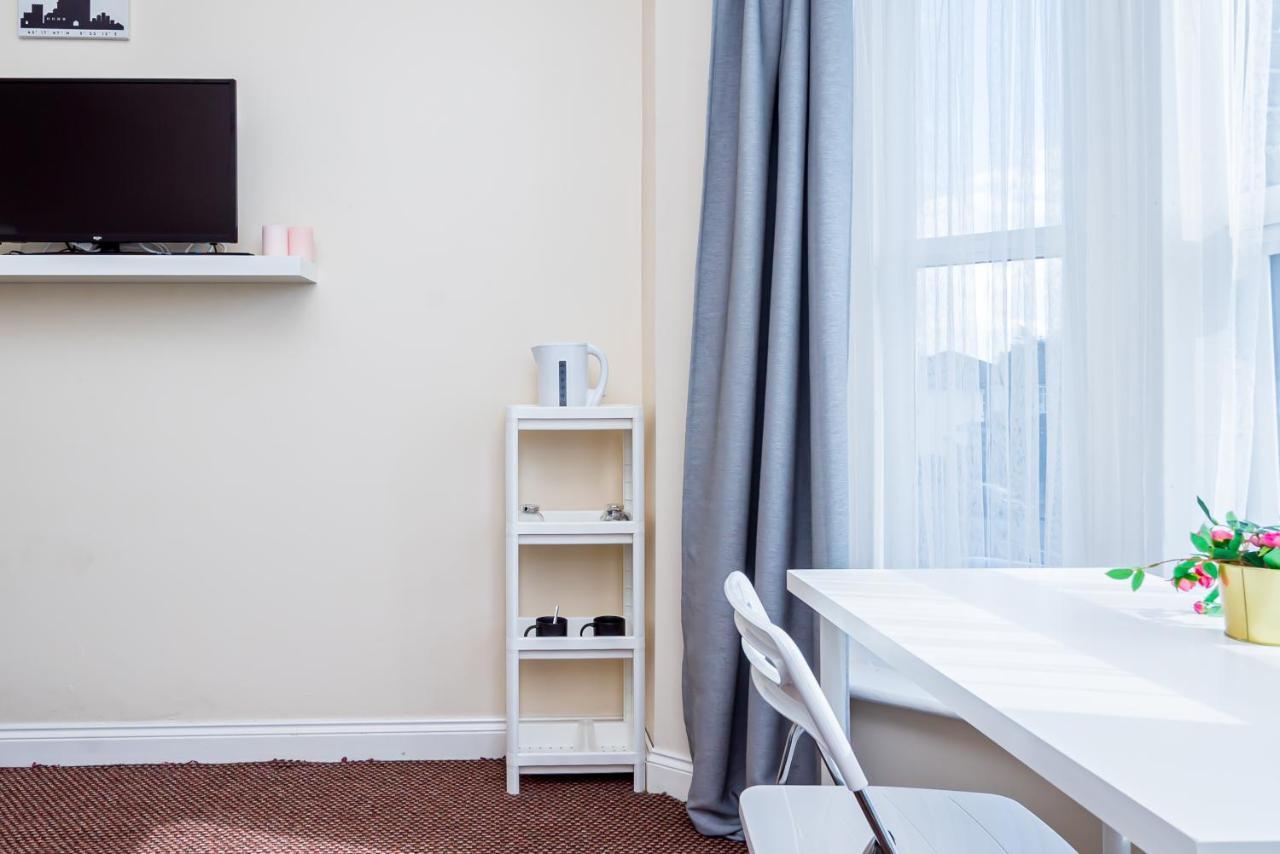 Shirley House 1, Guest House, Self Catering, Self Check In With Smart Locks, Use Of Fully Equipped Kitchen, Walking Distance To Southampton Central, Excellent Transport Links, Ideal For Longer Stays Esterno foto
