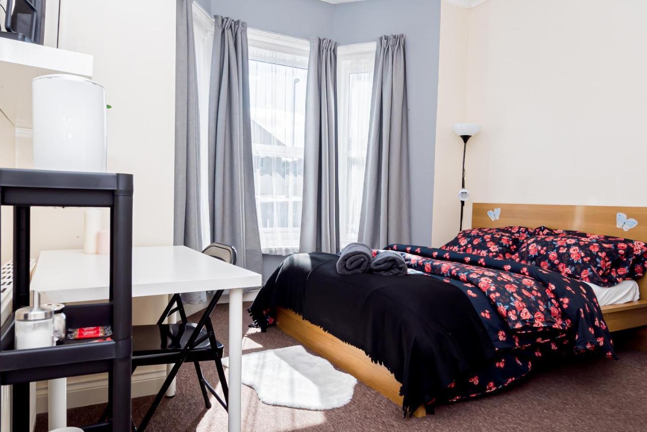 Shirley House 1, Guest House, Self Catering, Self Check In With Smart Locks, Use Of Fully Equipped Kitchen, Walking Distance To Southampton Central, Excellent Transport Links, Ideal For Longer Stays Esterno foto