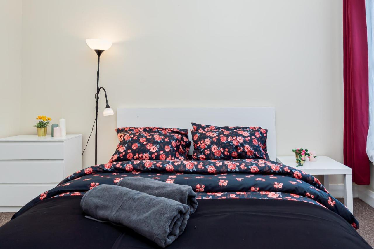 Shirley House 1, Guest House, Self Catering, Self Check In With Smart Locks, Use Of Fully Equipped Kitchen, Walking Distance To Southampton Central, Excellent Transport Links, Ideal For Longer Stays Esterno foto