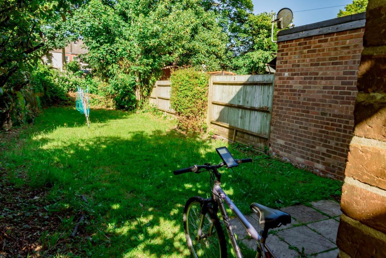 Shirley House 1, Guest House, Self Catering, Self Check In With Smart Locks, Use Of Fully Equipped Kitchen, Walking Distance To Southampton Central, Excellent Transport Links, Ideal For Longer Stays Esterno foto